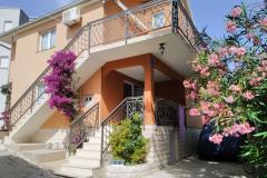 Prázdninový dom Milenka Apartmán 1: (8+0) - villa foto 1