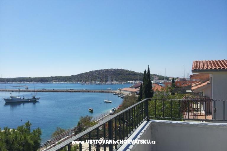 Beach house: Rogoznica apartman – foto 5